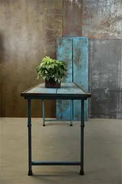 Originalt  bord med foldbare ben lyseblåt